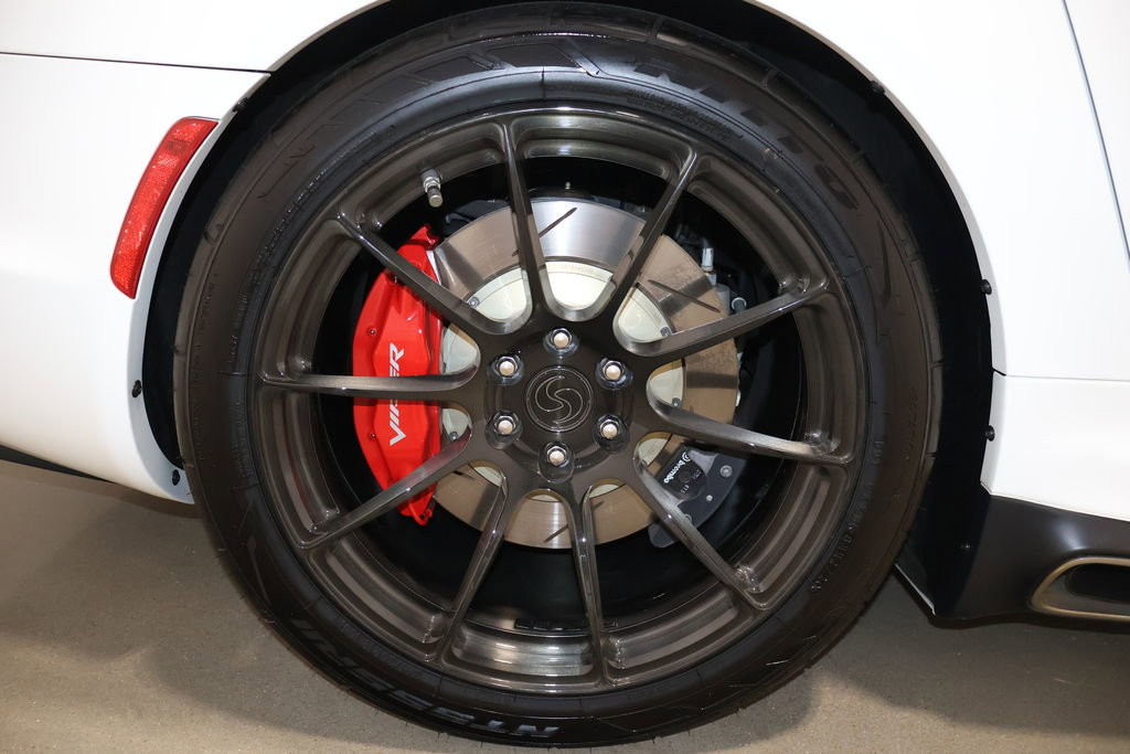 Used 2015 Dodge Viper w/ Quick Order Package 22J GT image 17