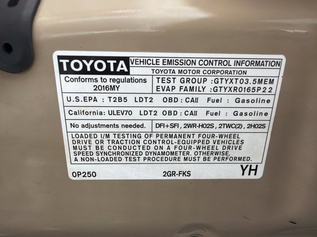 Certified 2016 Toyota Tacoma TRD Off-Road w/ Towing Package AWD/4WD image 33