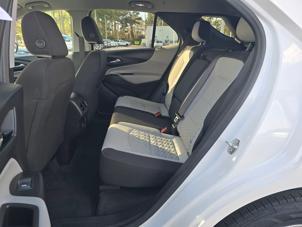 Used 2024 Chevrolet Equinox LT image 25