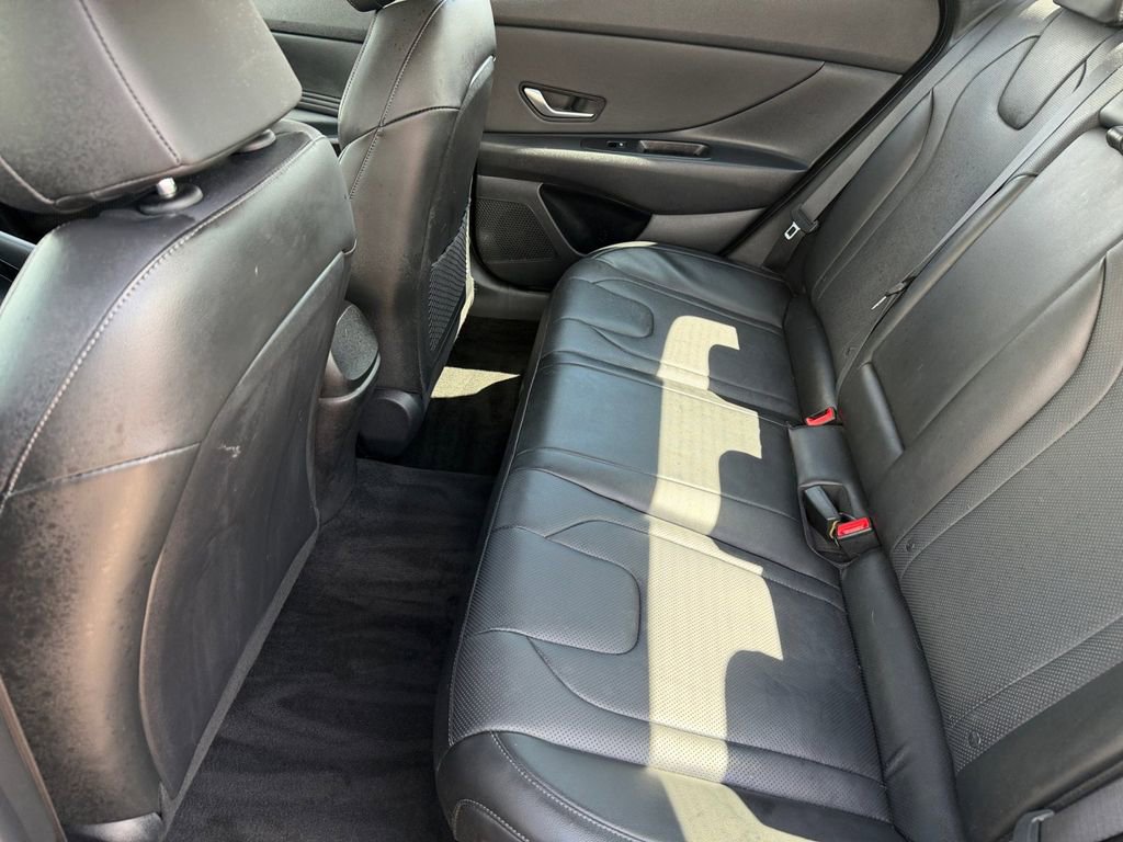 Certified 2023 Hyundai Elantra Limited image 11