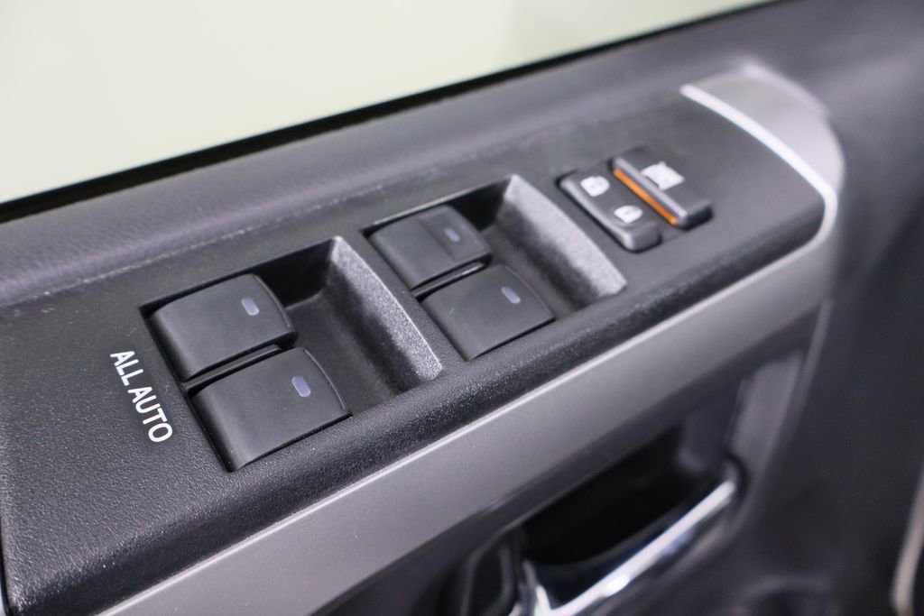 Used 2022 Toyota 4Runner SR5 Premium w/ Moonroof Package image 22