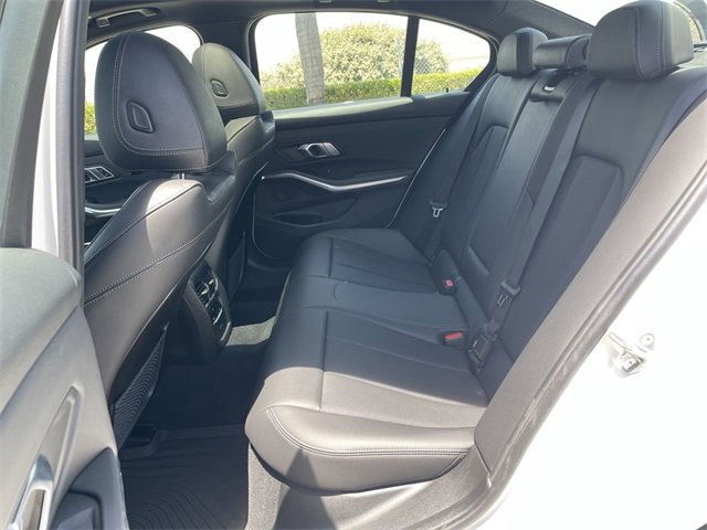 Used 2022 BMW 330i Sedan w/ Driving Assistance Package image 26