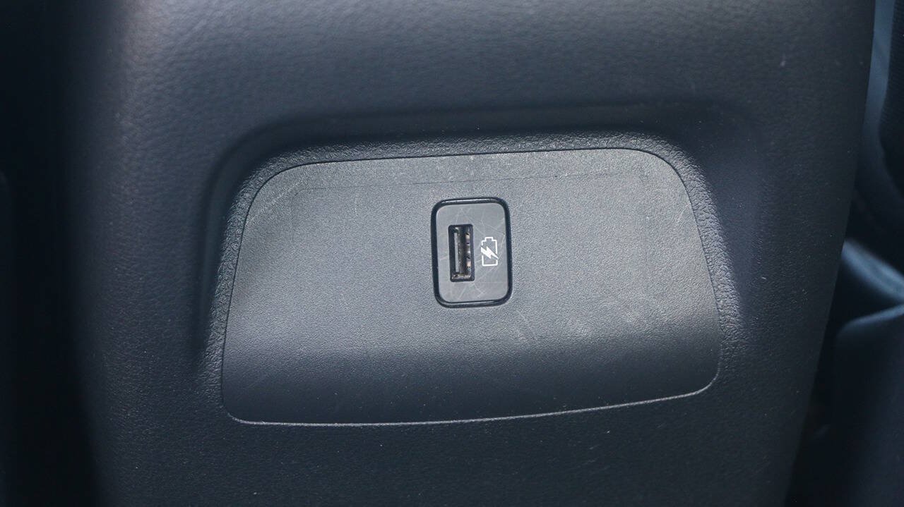 Used 2024 Nissan Sentra SV FWD image 14