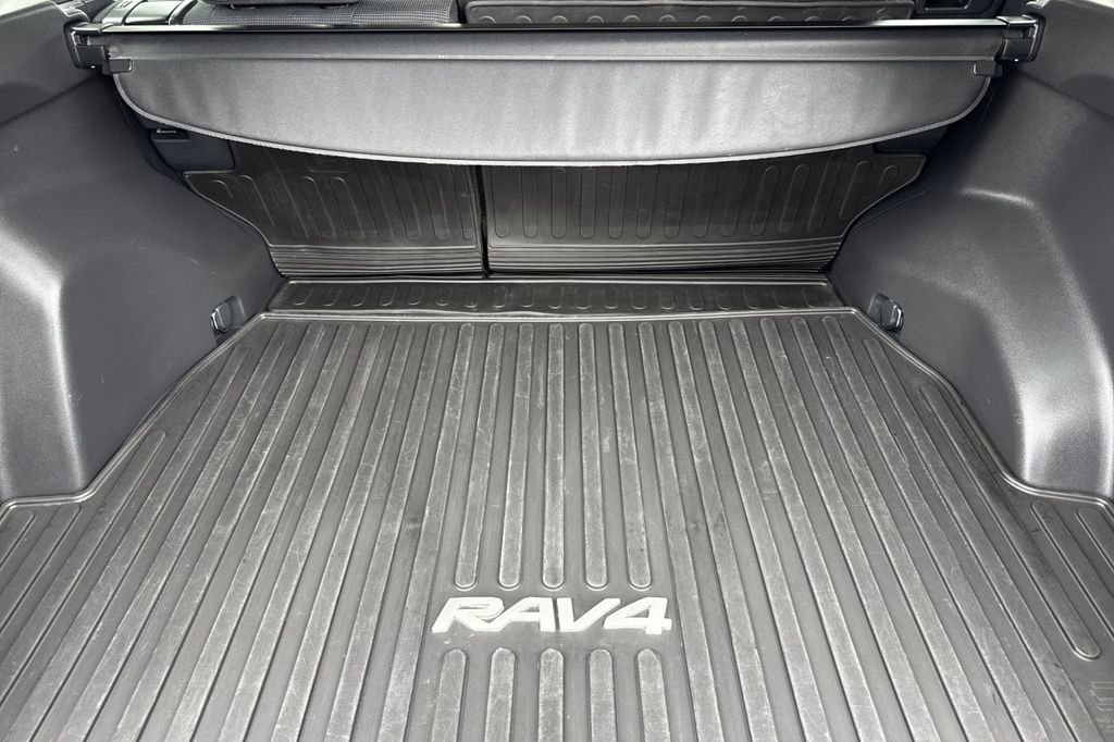 Certified 2024 Toyota RAV4 LE AWD/4WD image 14