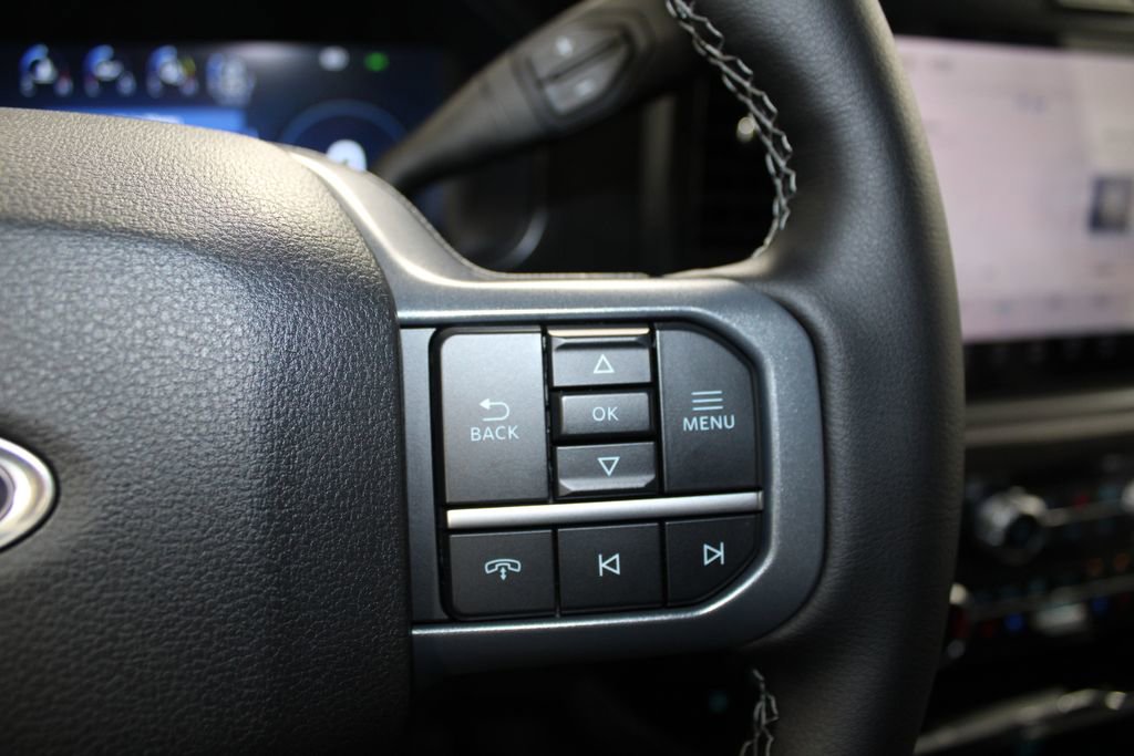 New 2026 Ford F250 Lariat w/ Black Appearance Package image 37