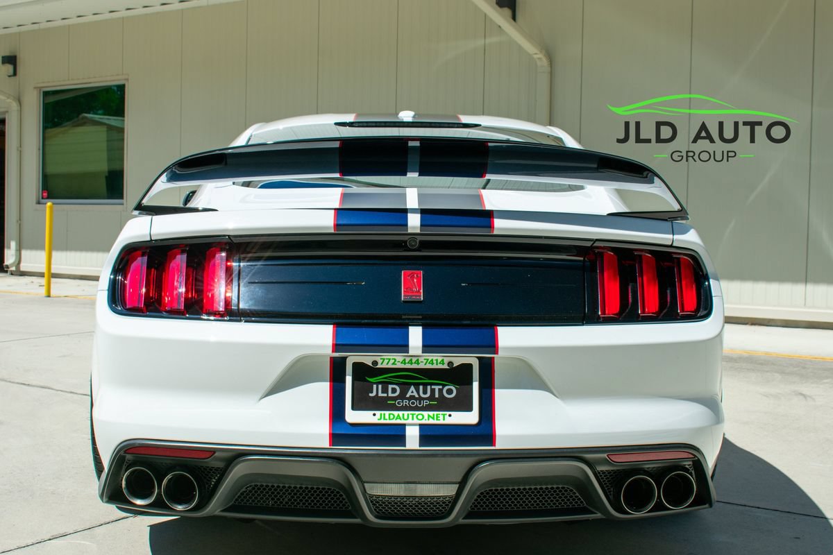 Used 2019 Ford Mustang Shelby GT350R w/ GT350R Equipment Group 920A RWD image 5