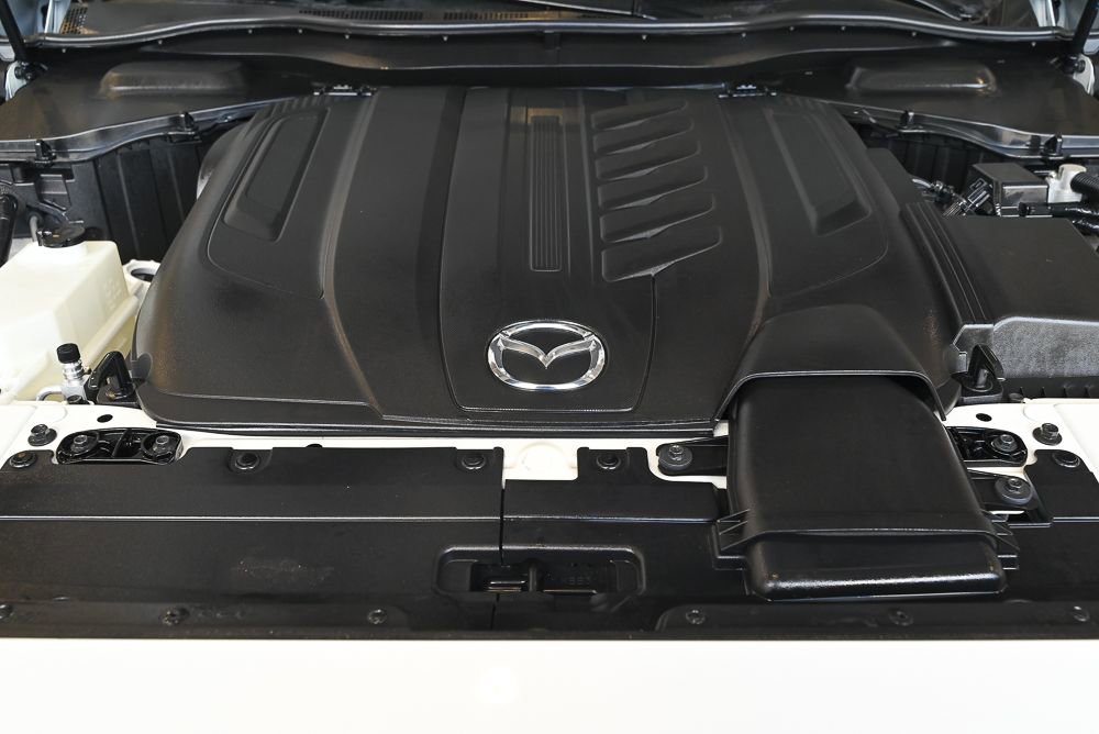 Certified 2024 MAZDA CX-90 3.3 Turbo w/ Preferred Plus AWD/4WD image 11