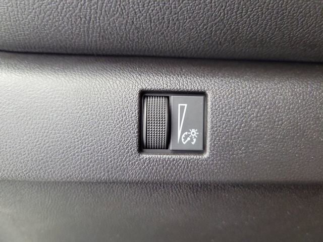 Used 2023 Chevrolet Colorado LT w/ LT Convenience Package II RWD image 31