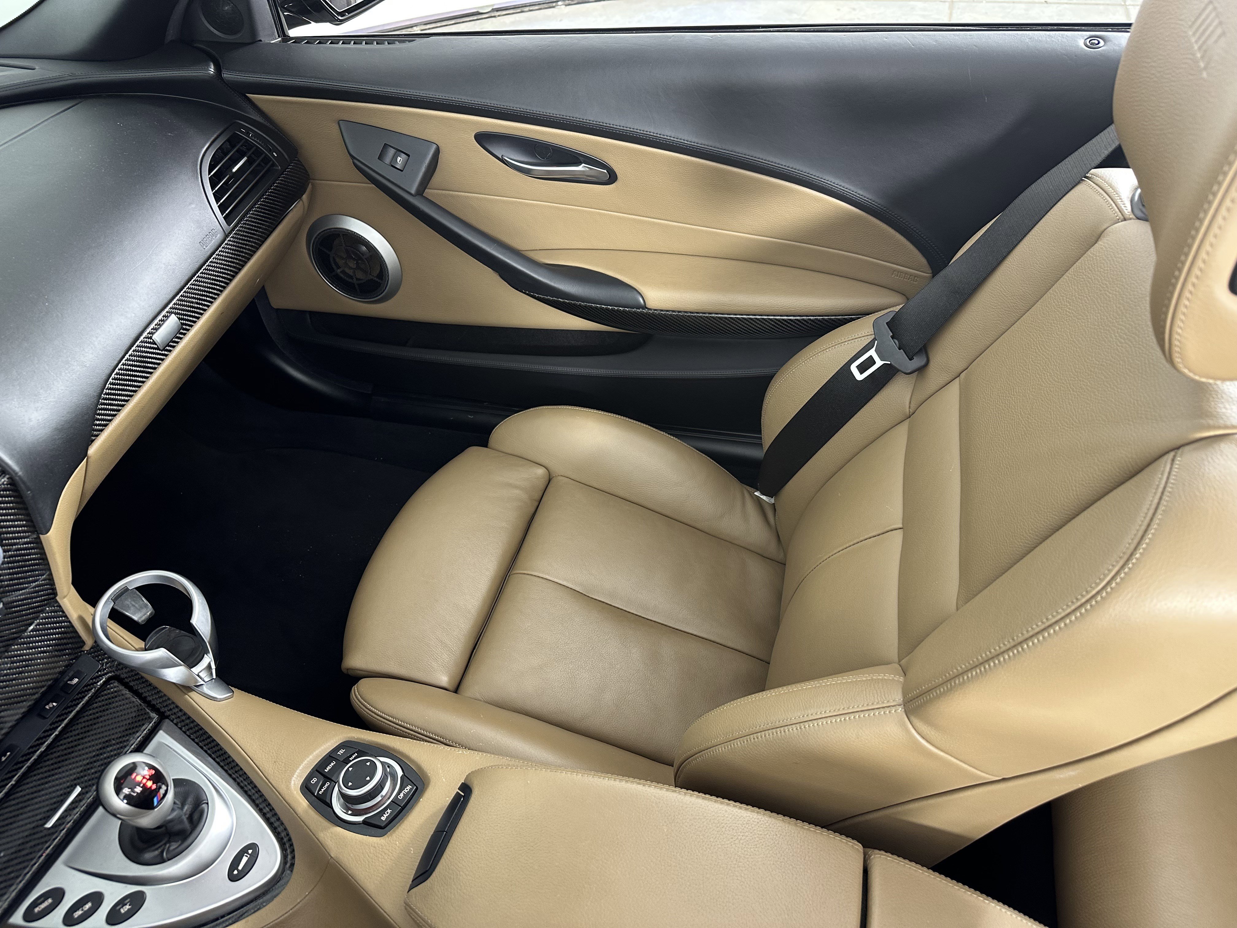 Used 2010 BMW M6 Convertible image 11