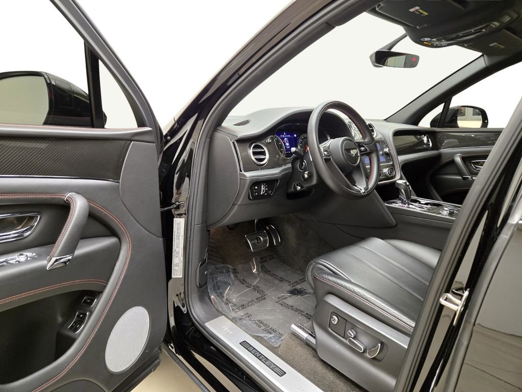 Certified 2019 Bentley Bentayga image 17
