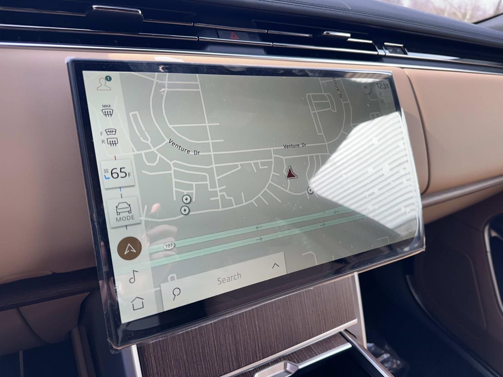 New 2026 Land Rover Range Rover SE image 15