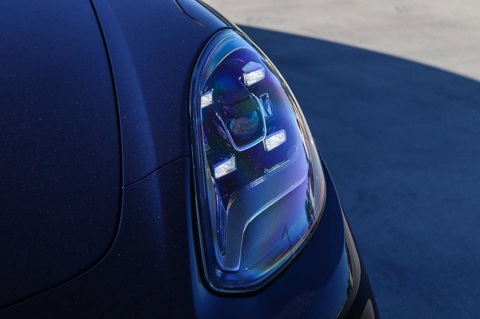 Used 2021 Porsche Panamera RWD image 7