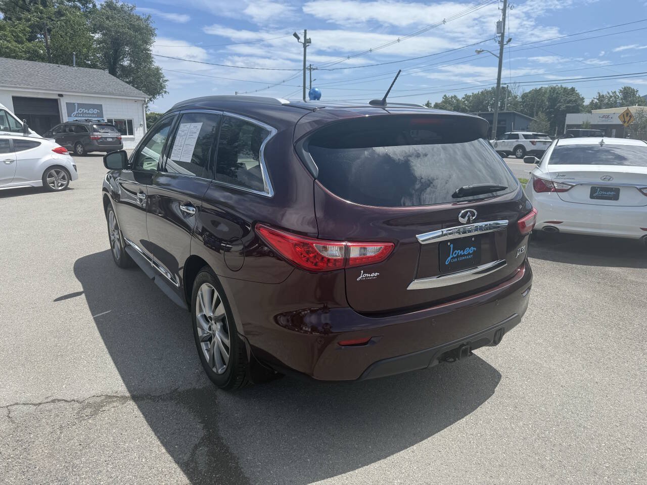 Used 2013 INFINITI JX35 AWD w/ Premium Pkg image 8