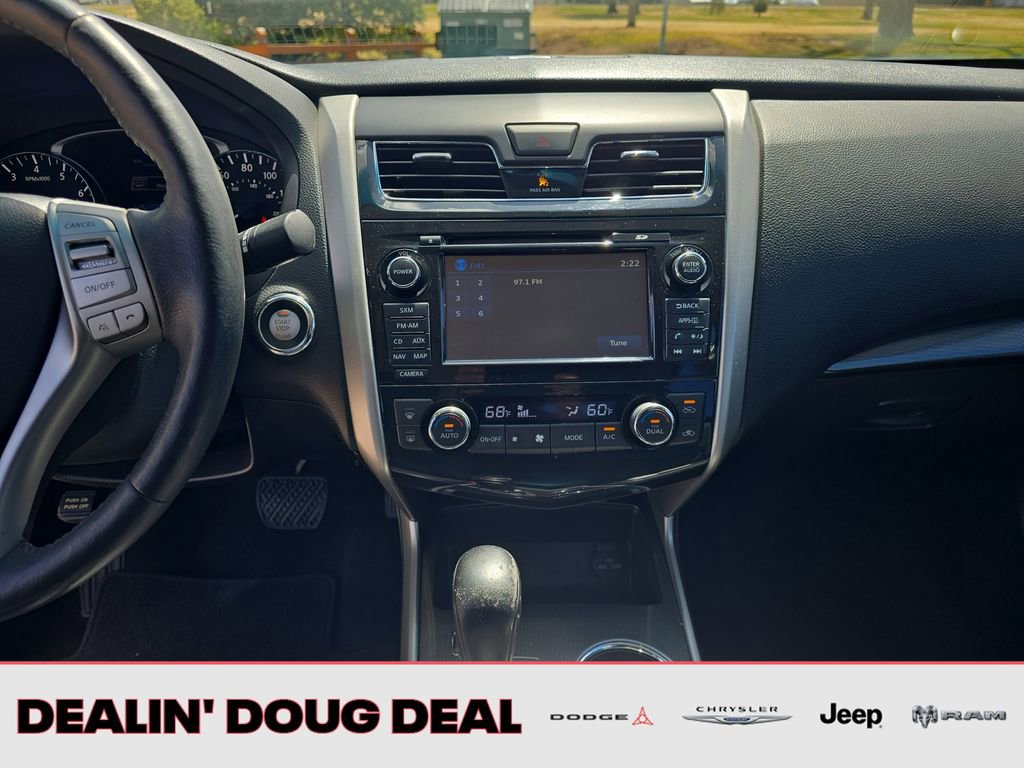 Used 2015 Nissan Altima 2.5 SL w/ Technology Package FWD image 18