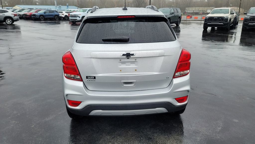 Used 2019 Chevrolet Trax LT w/ LT Convenience Package image 10