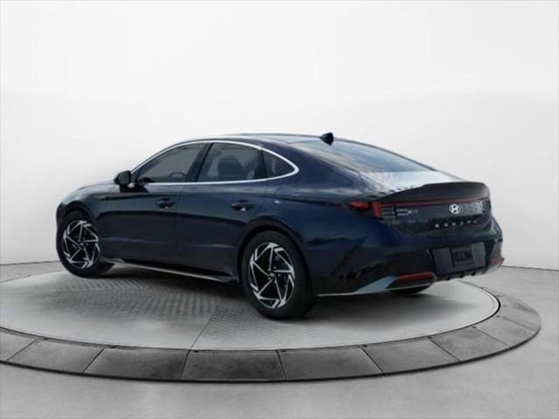New 2026 Hyundai Sonata SEL image 3