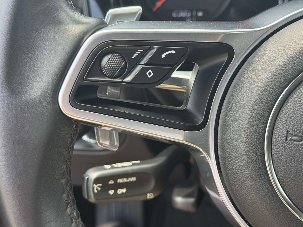 Used 2021 Porsche Macan AWD/4WD image 21