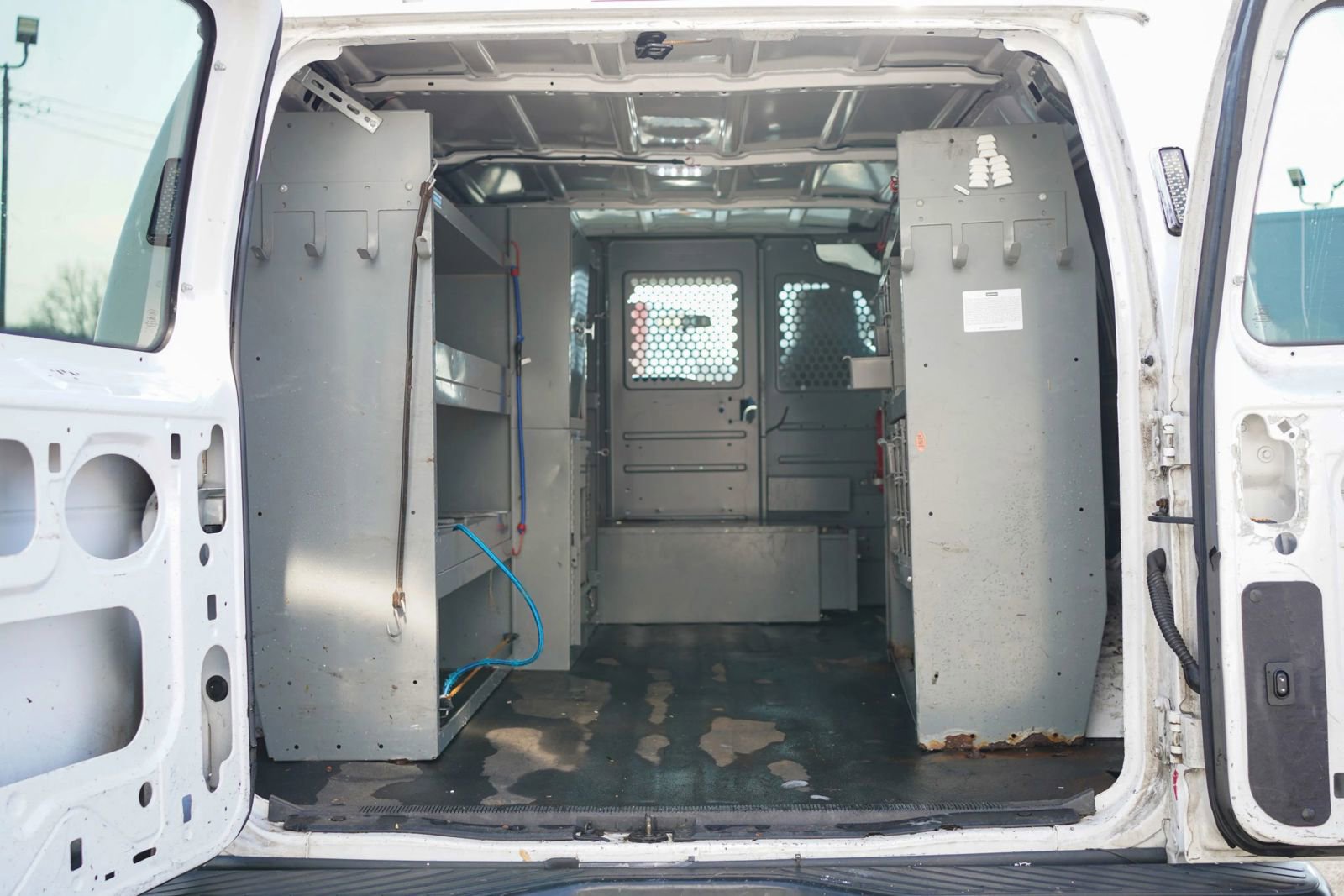 Used 2014 Ford E-250 and Econoline 250 w/ Power Group RWD image 15