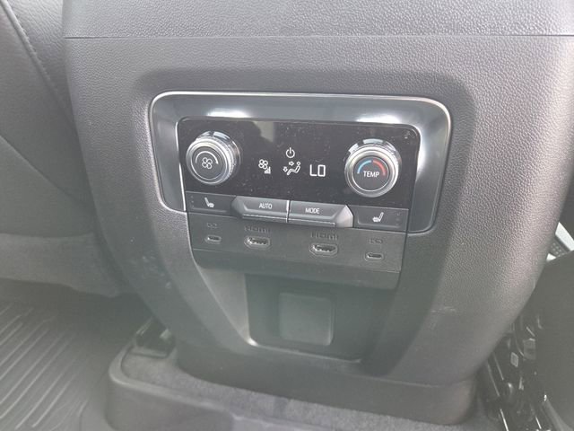 New 2026 GMC Yukon XL Denali w/ Denali Reserve Package image 18