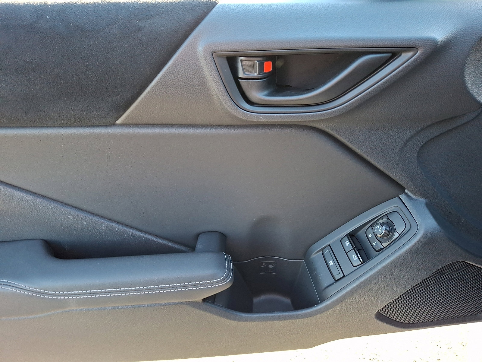 Used 2023 Toyota GR86 Premium w/ ALL Weather Mat Package (TMS) RWD image 11