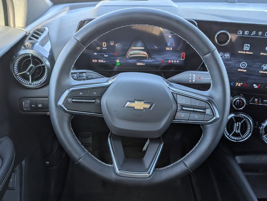 Used 2025 Chevrolet Blazer EV LT image 16