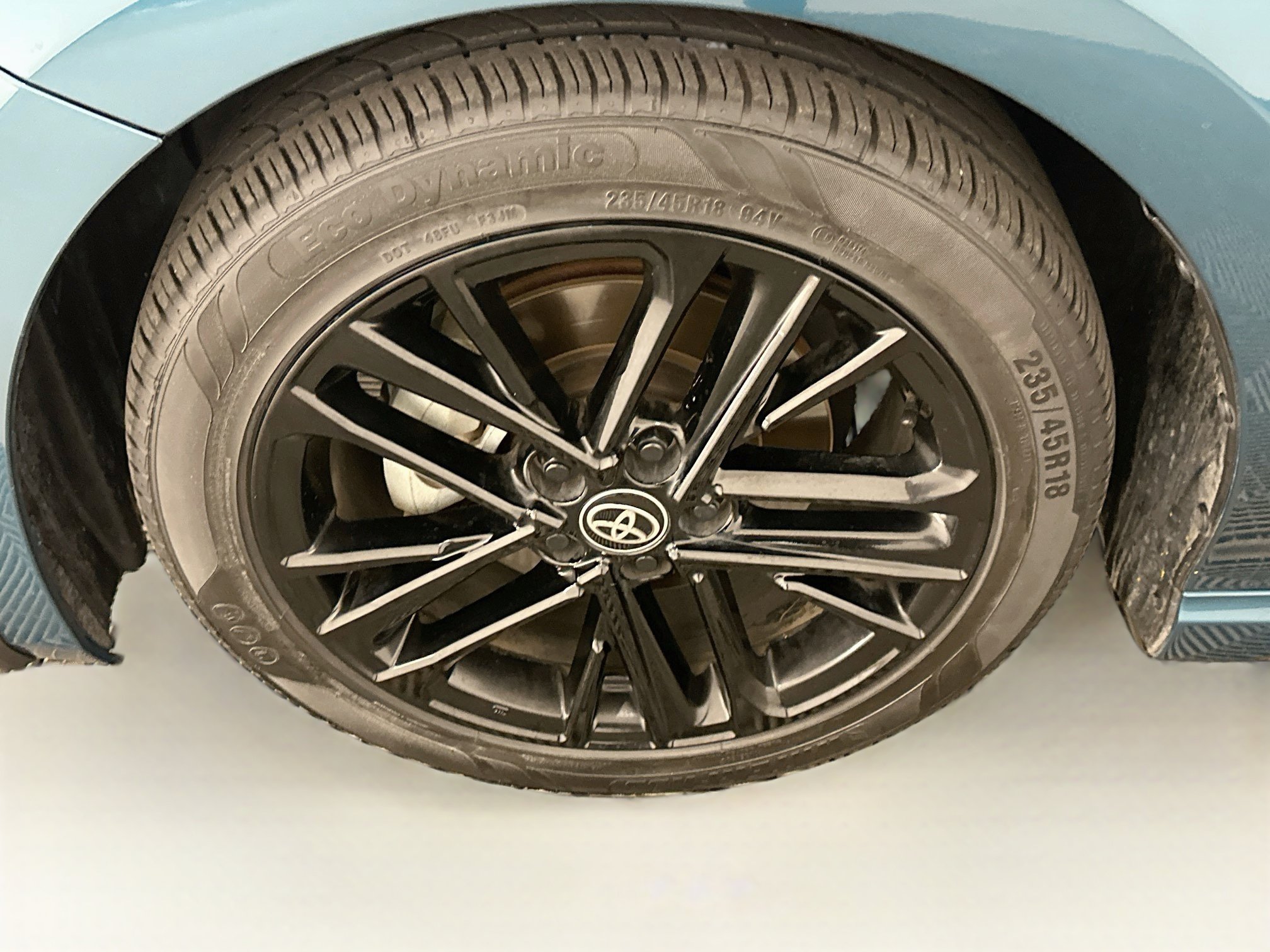 Used 2025 Toyota Camry SE FWD image 11
