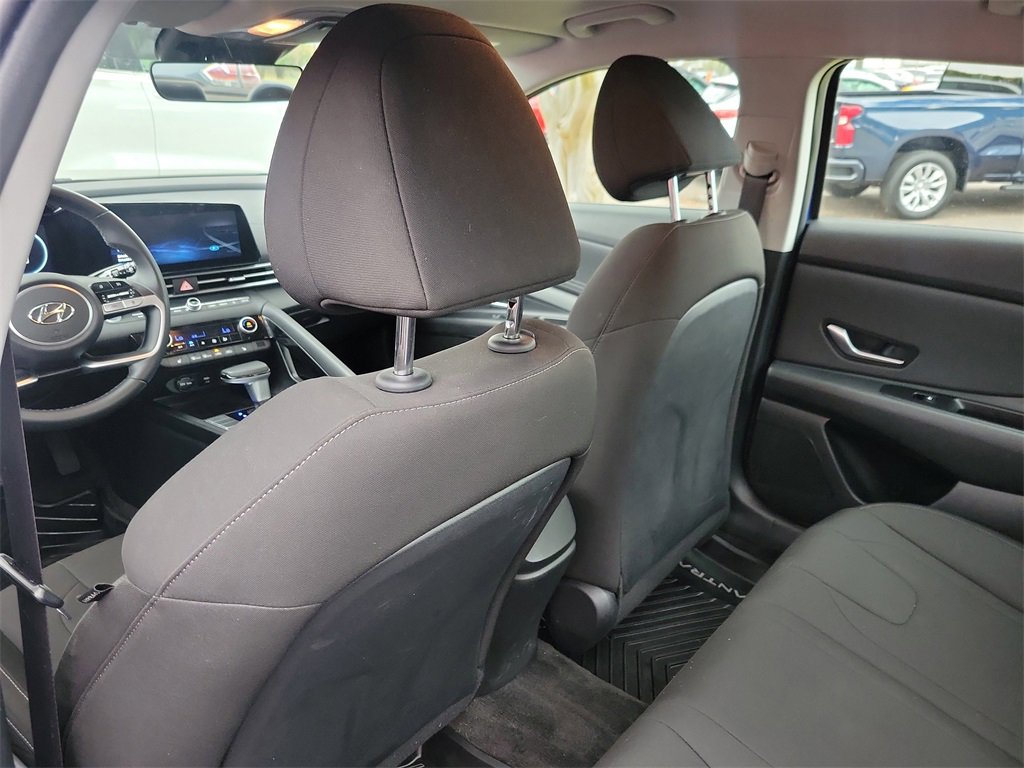 Certified 2023 Hyundai Elantra SEL w/ Convenience Package image 8