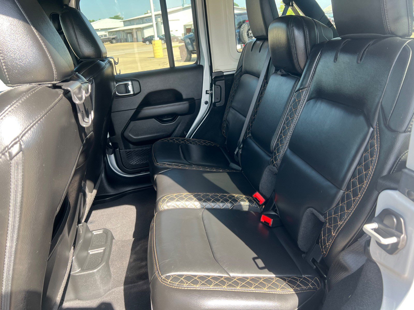 Used 2023 Jeep Wrangler Altitude image 26