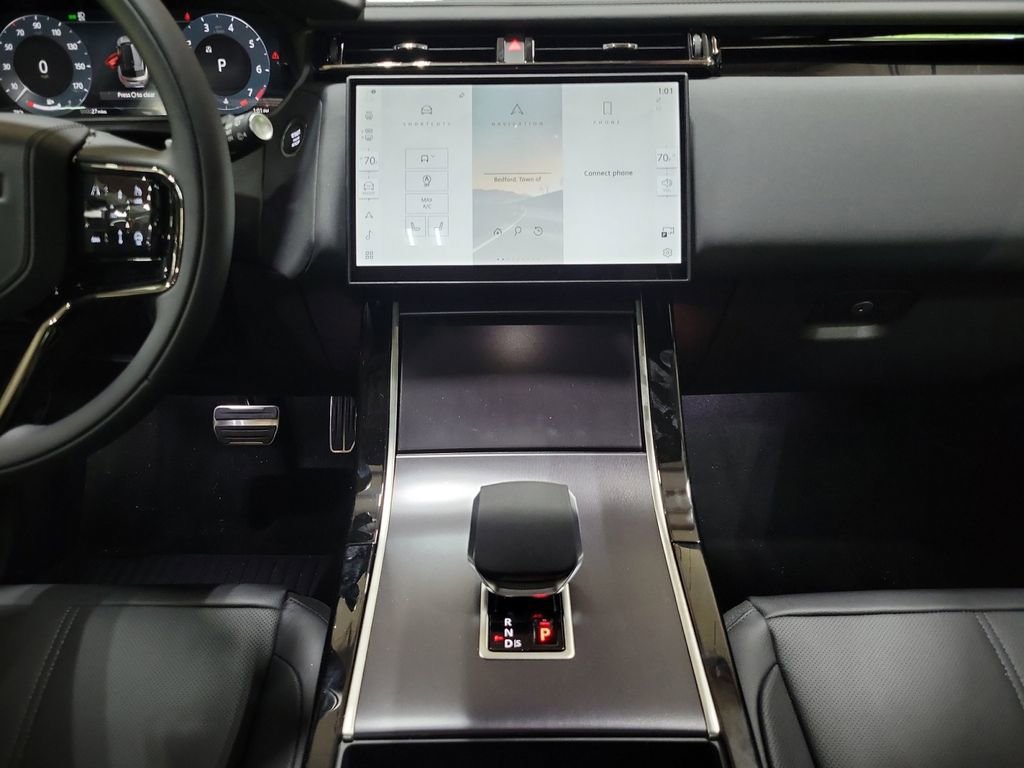 New 2026 Land Rover Range Rover Velar Dynamic SE image 26