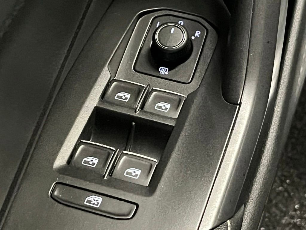 Used 2025 Volkswagen Jetta Sport FWD image 13