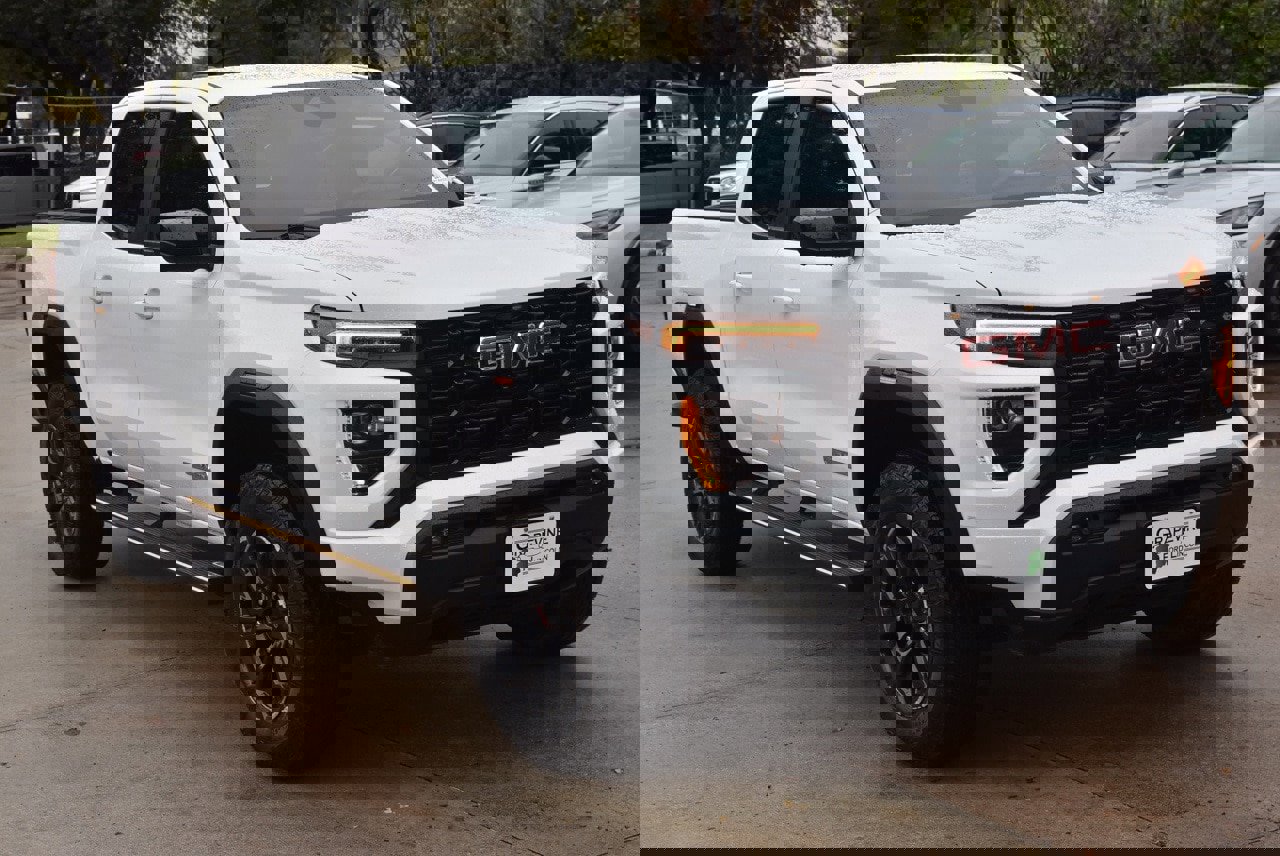 Used 2024 GMC Canyon Elevation w/ Convenience Package image 4