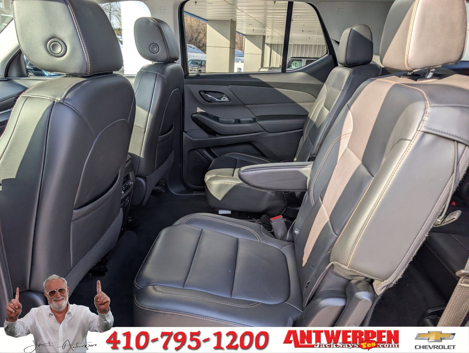 Used 2020 Chevrolet Traverse LT w/ LT Premium Package image 17