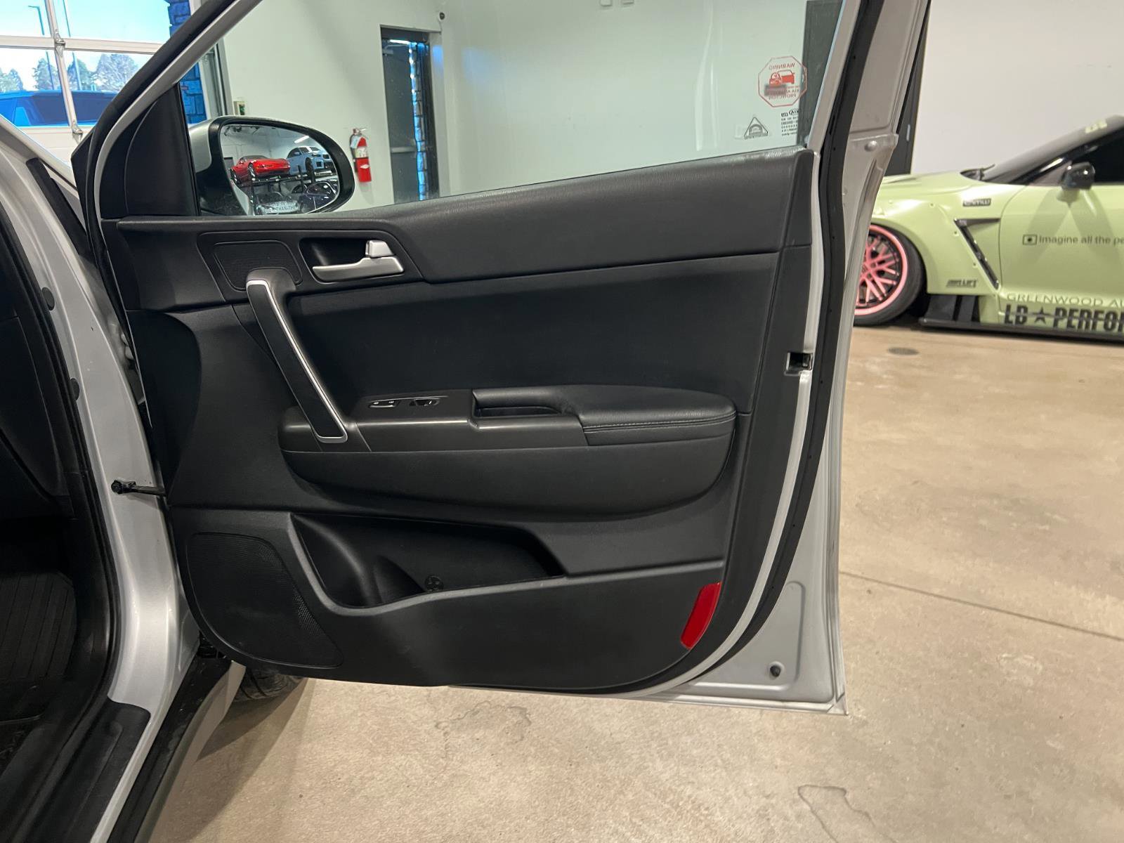 Used 2017 Kia Sportage LX w/ LX Popular Package image 37