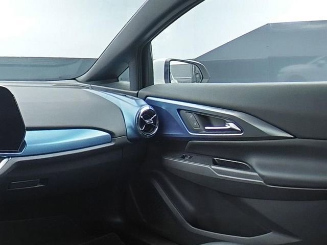 Used 2025 Chevrolet Equinox EV LT w/ Convenience Package FWD image 19