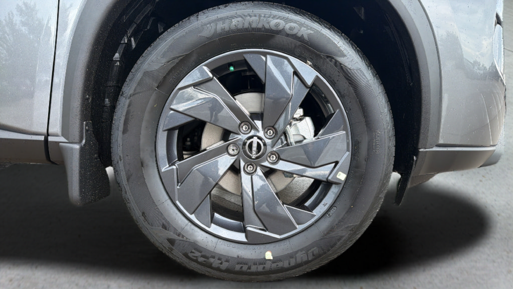 New 2026 Nissan Rogue SV AWD/4WD image 24