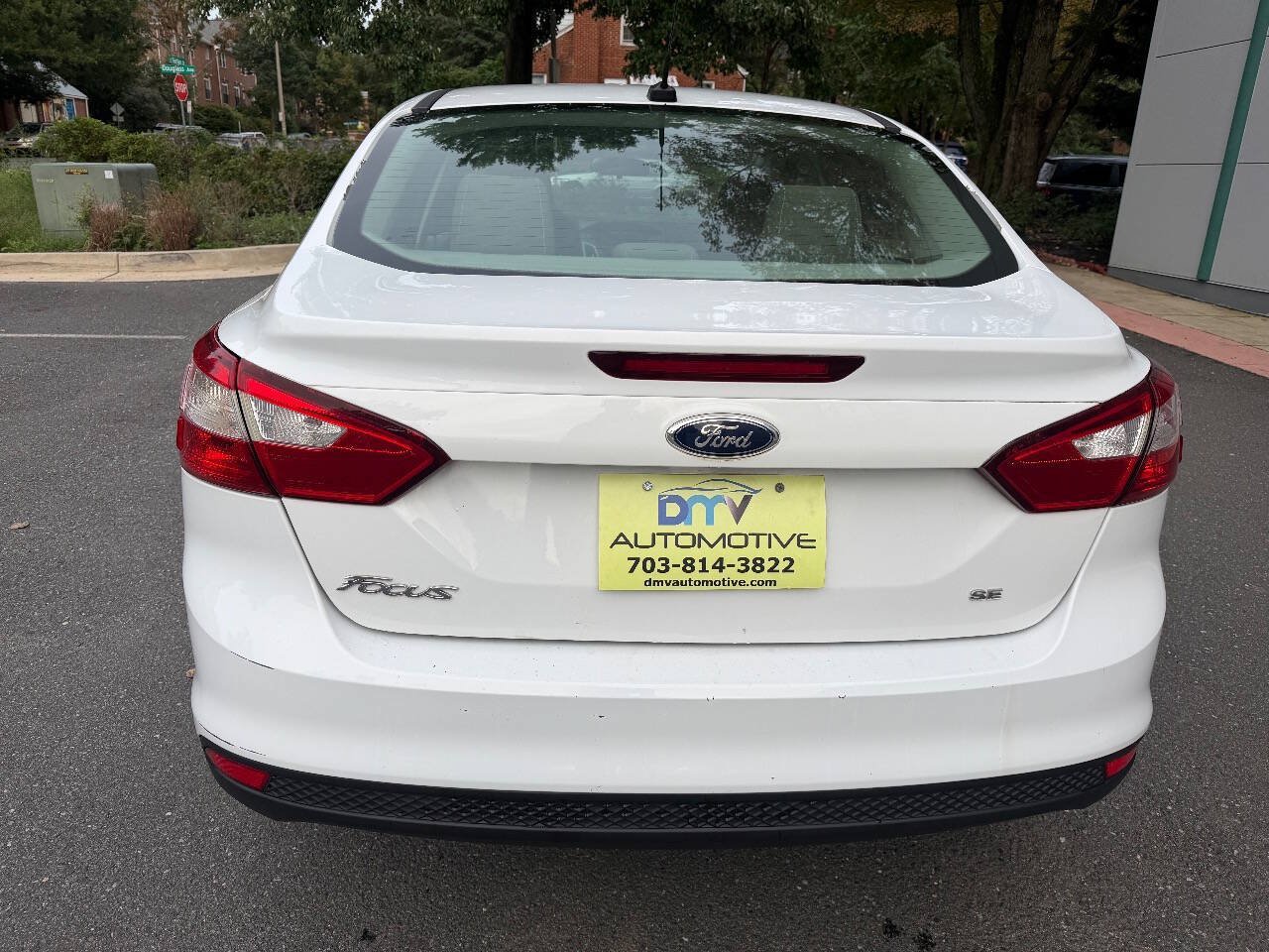 Used 2013 Ford Focus SE w/ SE Winter Pkg FWD image 5