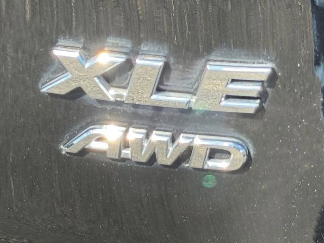 Used 2023 Toyota RAV4 XLE Premium AWD/4WD image 17