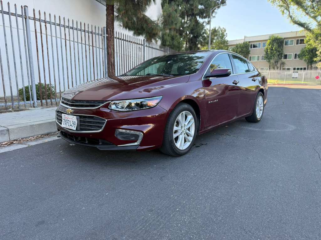 Used 2016 Chevrolet Malibu LT w/ Driver Confidence Package FWD image 1