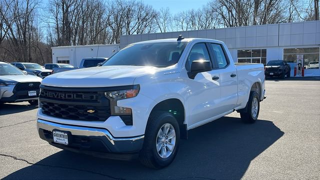 Used 2025 Chevrolet Silverado 1500 W/T image 3