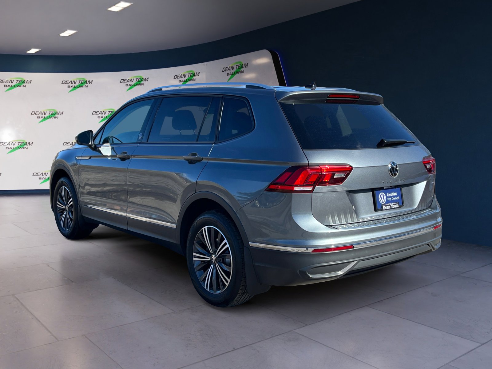 Certified 2024 Volkswagen Tiguan Wolfsburg Edition image 6