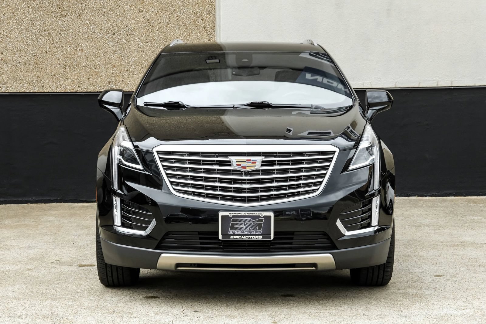 Used 2017 Cadillac XT5 Platinum AWD/4WD image 7