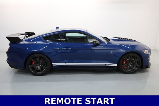 Used 2022 Ford Mustang Shelby GT500 w/ Carbon Fiber Track Pack RWD image 25
