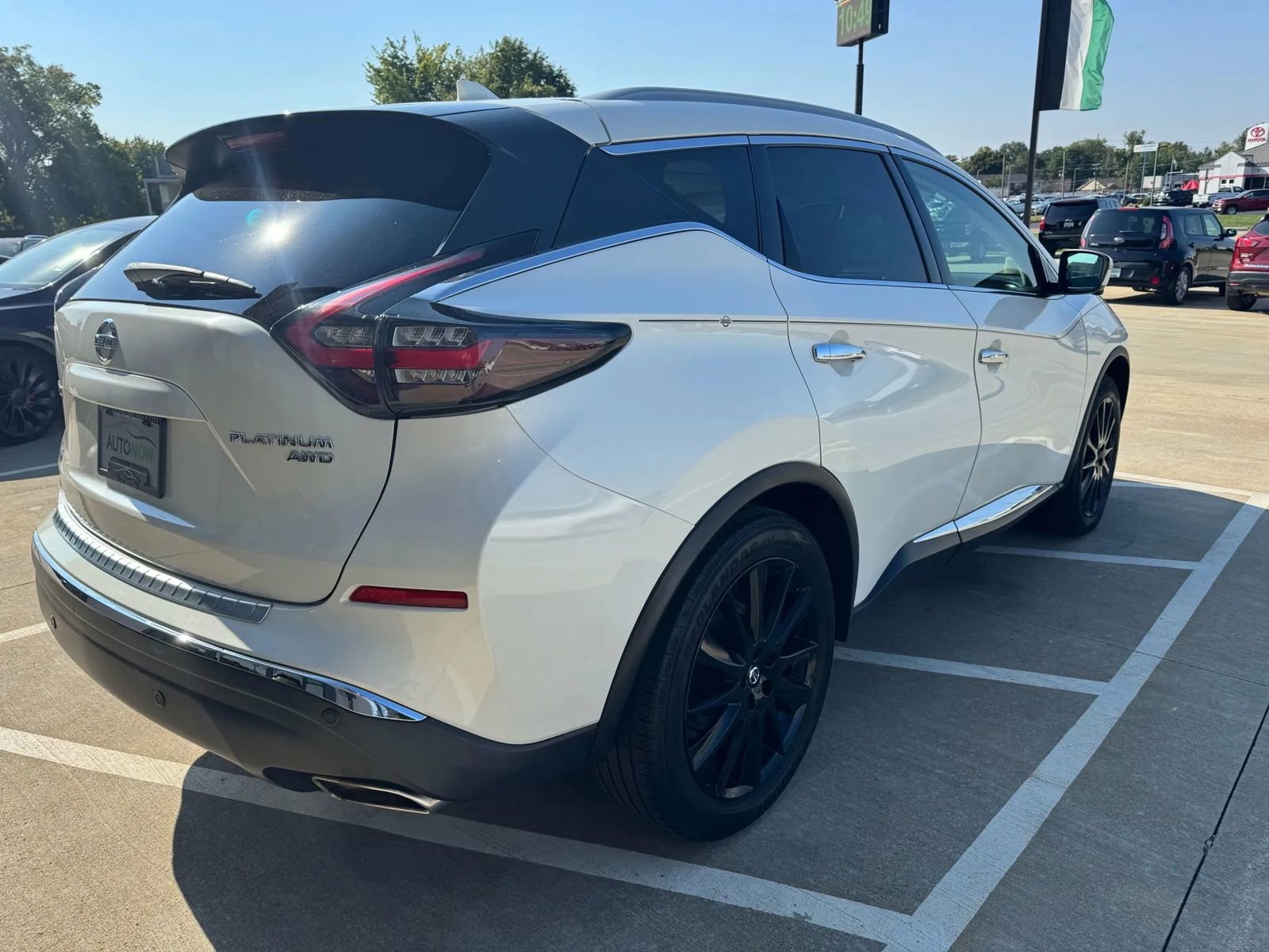 Used 2020 Nissan Murano Platinum image 7
