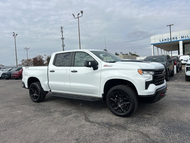 Used 2025 Chevrolet Silverado 1500 LT Trail Boss w/ Convenience Package II image 1