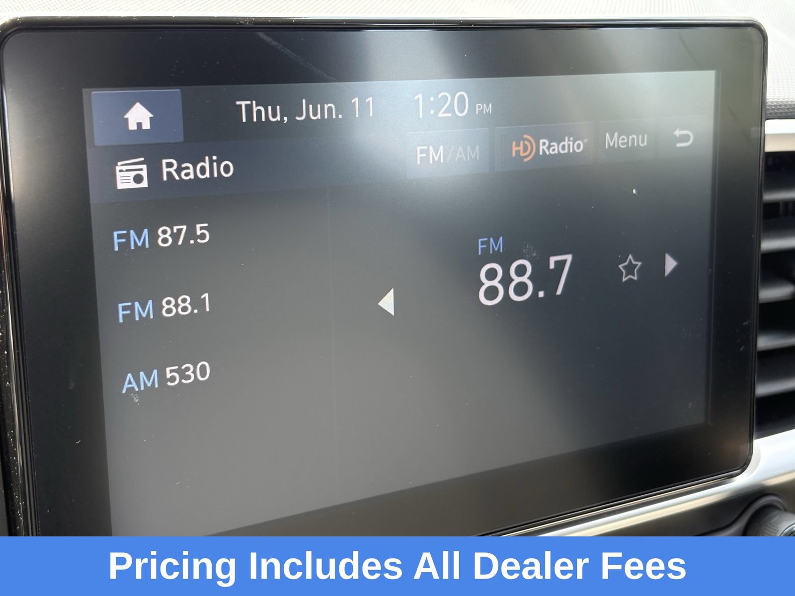 Used 2024 Hyundai Venue SEL FWD image 22