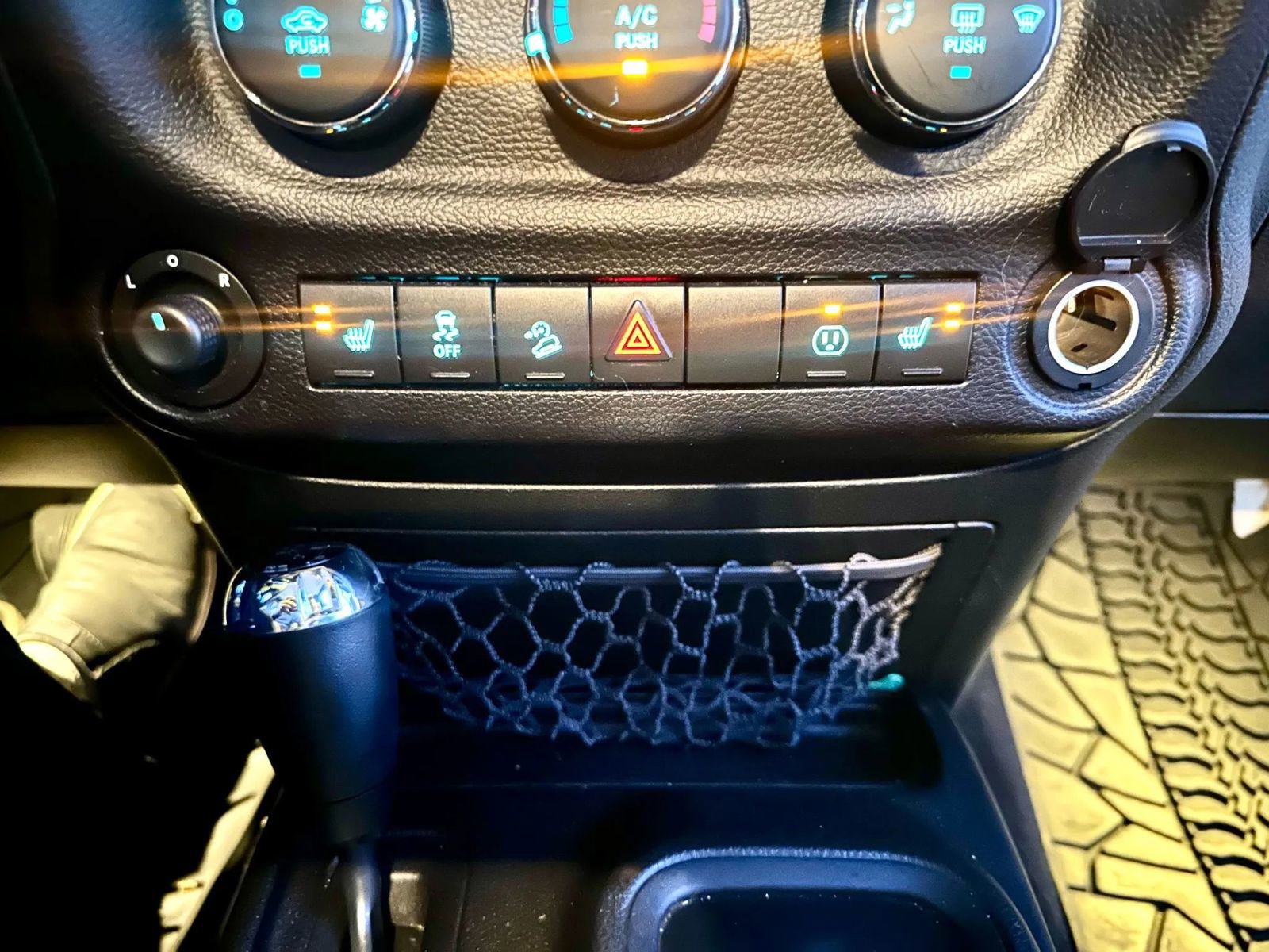 Used 2015 Jeep Wrangler Unlimited Sahara w/ Max Tow Package image 23