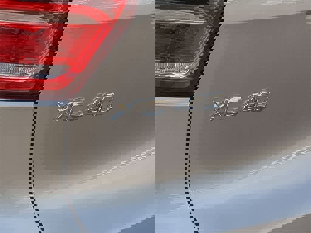 New 2026 Volvo XC40 B5 Plus w/ Protection Package Premier image 12