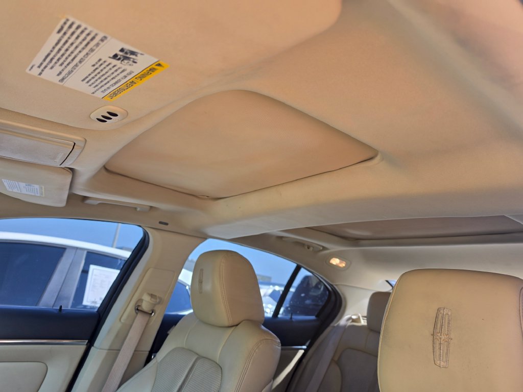 Used 2009 Lincoln MKS FWD image 31