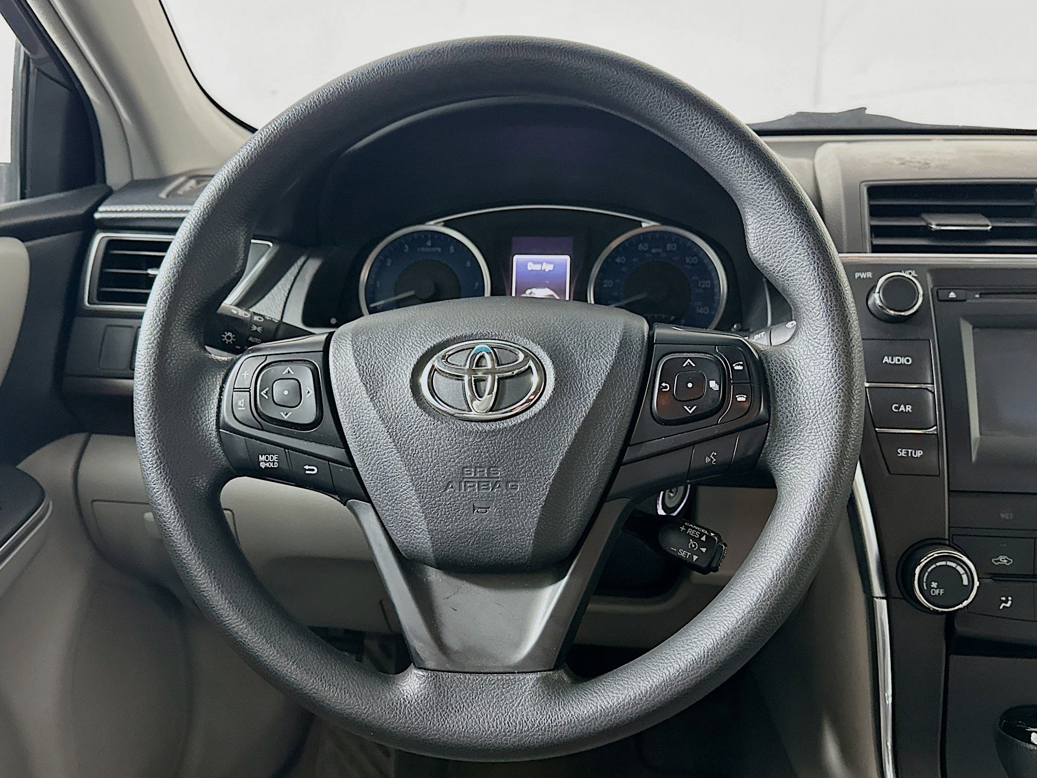 Used 2016 Toyota Camry LE FWD image 17