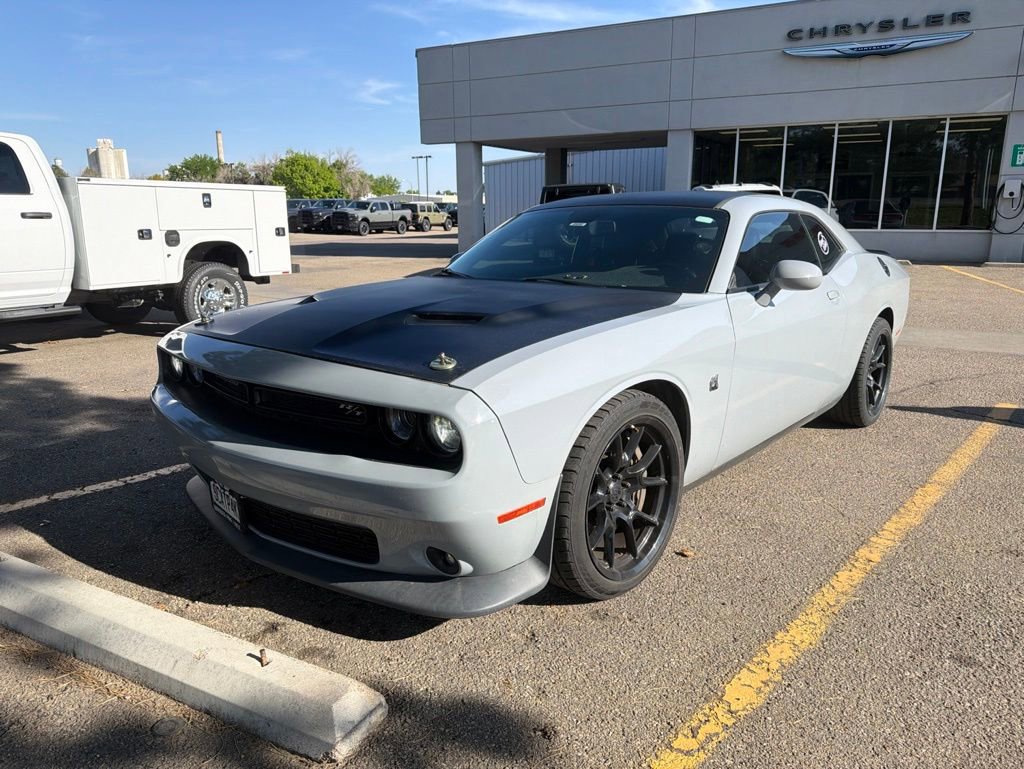 Used 2020 Dodge Challenger R/T Scat Pack RWD image 1